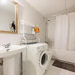 Pet Friendly + Pool + Park, 2 Minutes Away Apartmán *