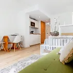 Pet Friendly + Pool + Park, 2 Minutes Away Apartment Salou