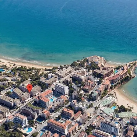 Pet Friendly + Pool + Park, 2 Minutes Away Salou