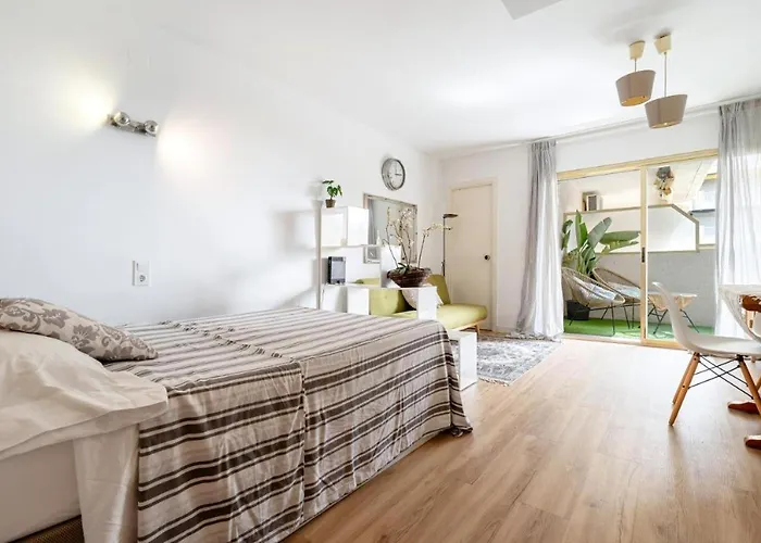 Pet Friendly + Pool + Park, 2 Minutes Away Lejlighed *