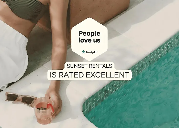 Pet Friendly + Pool + Park, 2 Minutes Away *